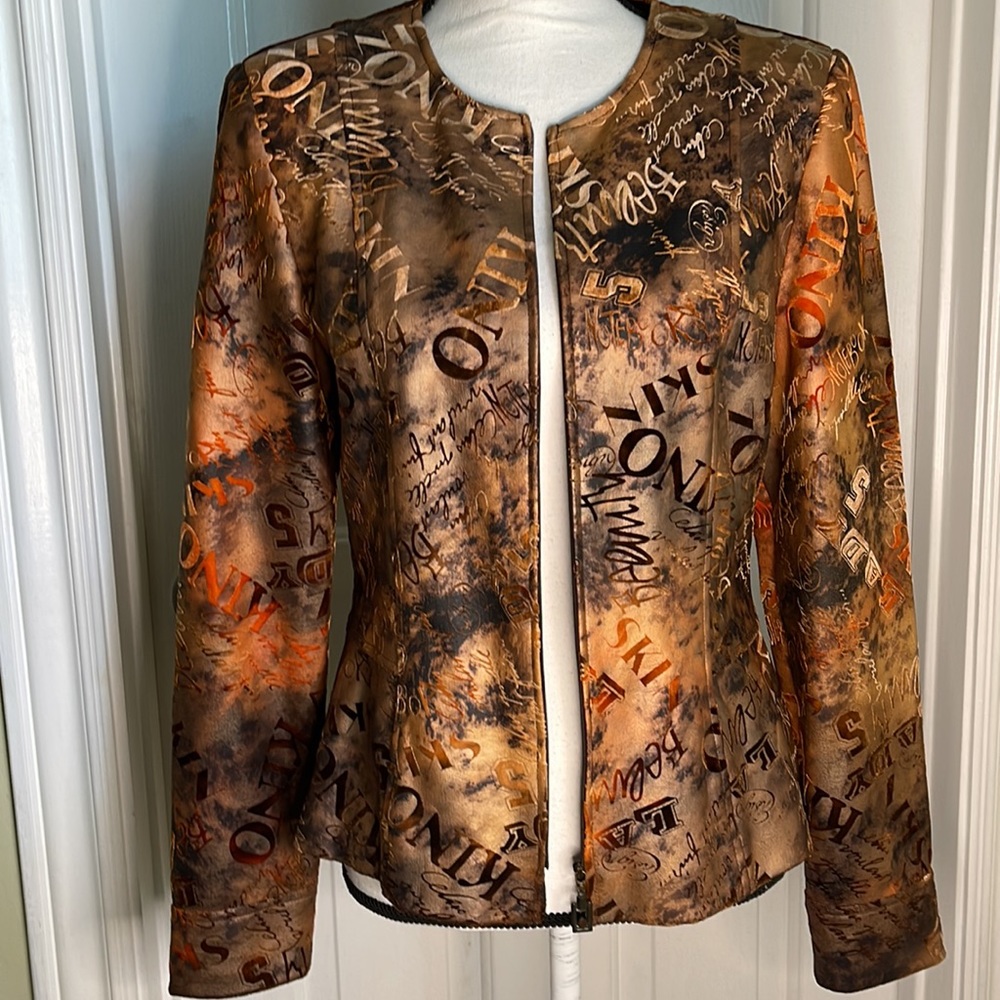 Nueva Jacket - Picture 2 of 7